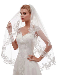 2-Tier Lace Bridal Veil with Comb